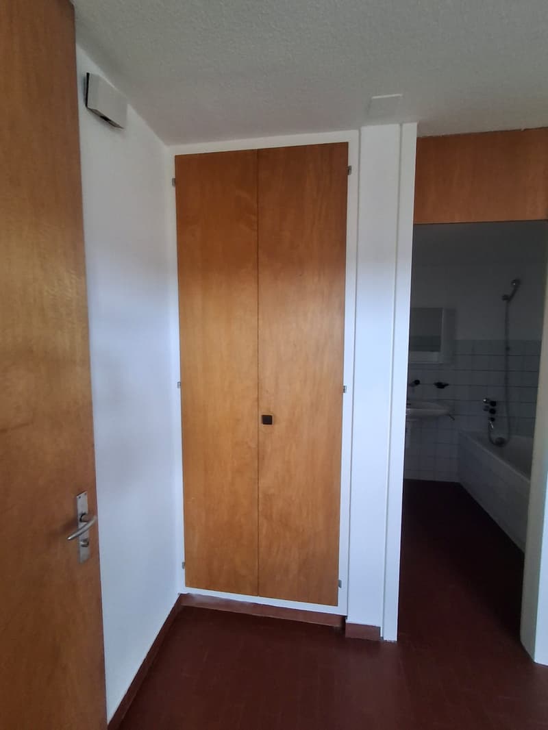 Appartement lumineux de 3.5 pièces avec balcon au Locle (14)