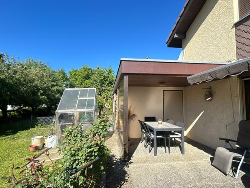 Maison mitoyenne lumineuse et calme à Bassecourt – 5 pièces avec garage et terrasse (5)