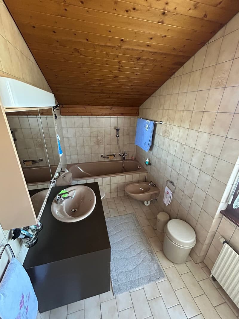 Maison mitoyenne lumineuse et calme à Bassecourt – 5 pièces avec garage et terrasse (15)