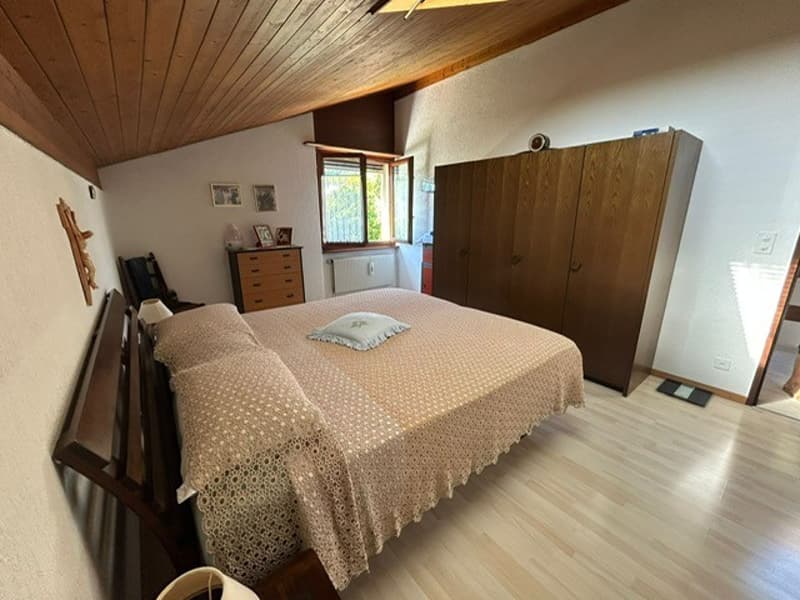 Maison mitoyenne lumineuse et calme à Bassecourt – 5 pièces avec garage et terrasse (13)