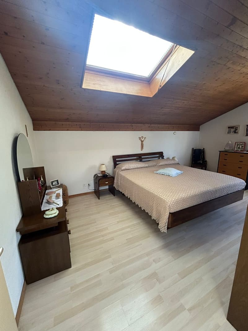 Maison mitoyenne lumineuse et calme à Bassecourt – 5 pièces avec garage et terrasse (12)