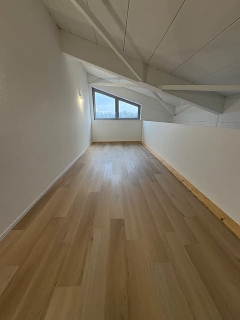 A louer 9 bureaux de taille variable de suite (5)