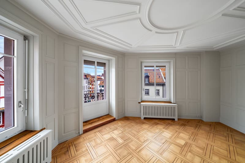 Stilvoll erneuerte Altstadtwohnung mit Balkon – mitten im Zentrum von St. Gallen (6)