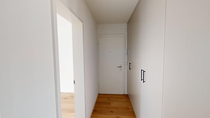 Appartamento di 3,5 locali ristrutturato con balcone a Ostermundigen (4)
