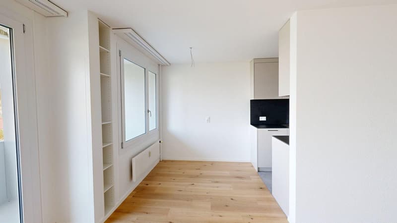 Appartamento di 3,5 locali ristrutturato con balcone a Ostermundigen (9)
