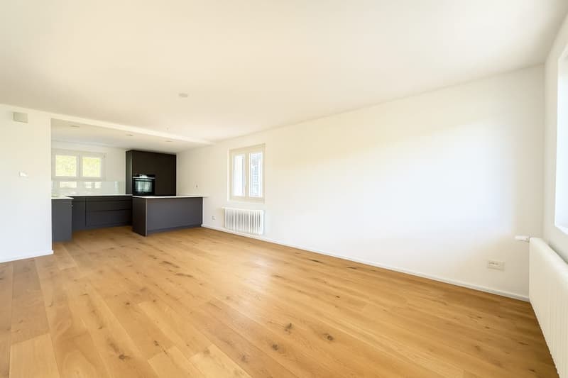 Helle 4.5-Zimmer-Wohnung mit Balkon in Grenchen mieten (2)