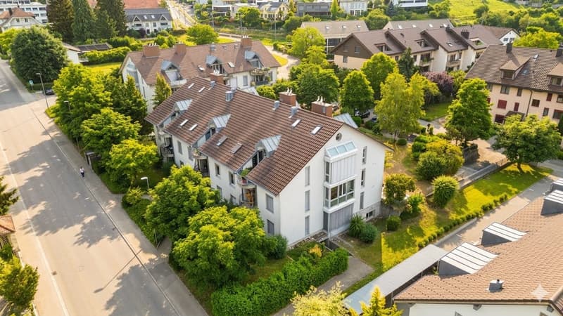 Sanierte 3.5-Zimmerwohnung in Ins Küche und Einbauschränke frei wählbar (1)