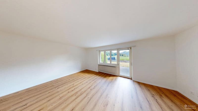 Frisch saniert - 4.5-Zi.-Reihenmittelhaus mit Garten und Terrasse (1)