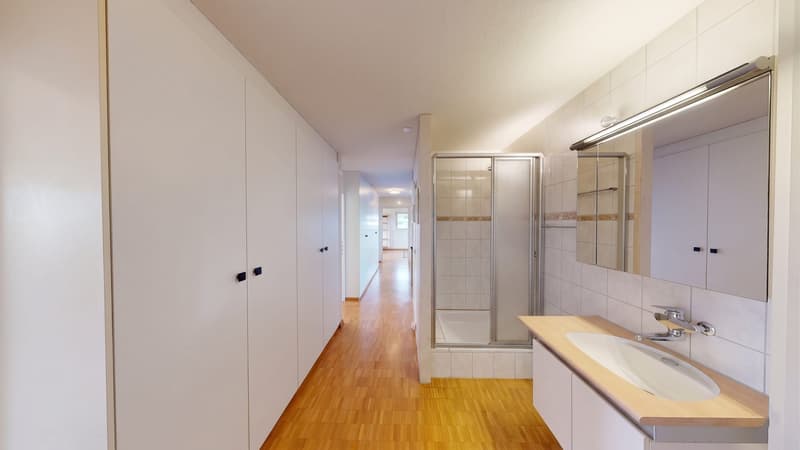 5.5-Zi-Wohnung mit 2 Balkonen, zentral in Bern-Bümpliz (7)