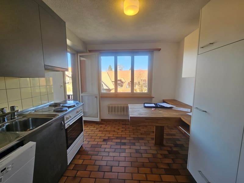 Helle 4.5-Zimmer-Wohnung mit Balkon in Schwarzenburg mieten (7)