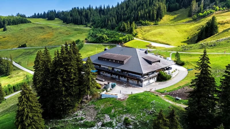 Berghaus mit Restaurant & Hotel (12)