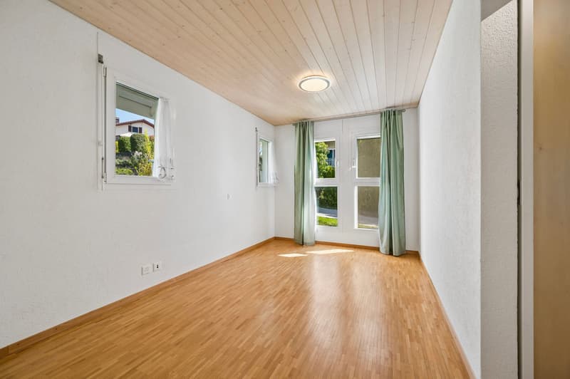 Über dem Murtensee wohnen (7)