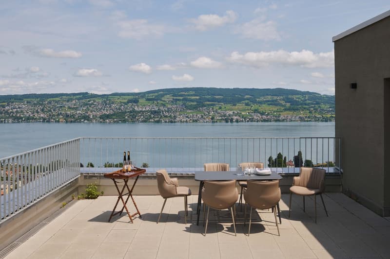 Penthouse Apartment mit Designer Möblierung und voller Seesicht in Horgen/Zürich (1)