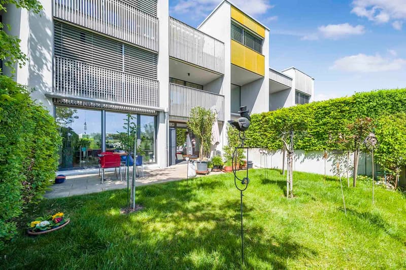 Moderne 4.5-Zimmer-Erdgeschosswohnung mit eigenem Rosengarten (11)