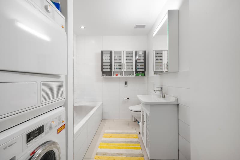 Moderne 4.5-Zimmer-Erdgeschosswohnung mit eigenem Rosengarten (6)