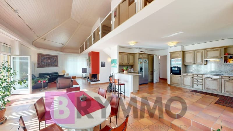 Au cœur de Rolle — Villa de 5,5 pièces avec appartement indépendant de 2 pièces et piscine (4)