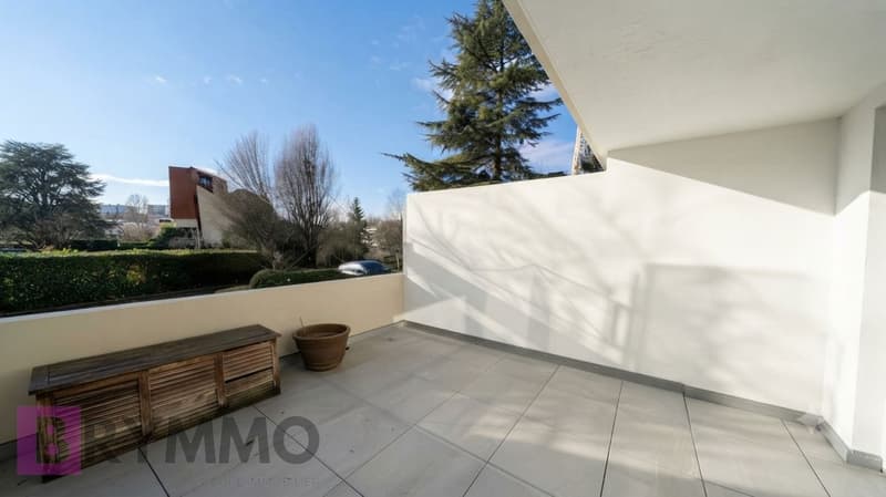 Pépite au cœur de Lausanne : Studio avec grand balcon & piscine (4)