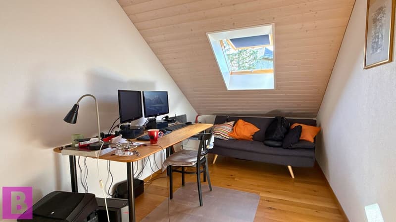 Esprit maison pour ce superbe triplex familial de 4 chambres à Yens (13)