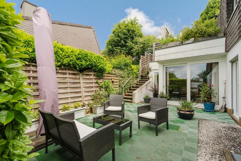 Besonderes Terrassen-Doppeleinfamilienhaus mit Glaspavillon (3)