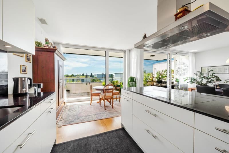 Grosszügige 4.5-Zimmer-Wohnung mit Terrasse und Weitsicht (5)