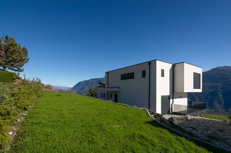 Villa neuve d'exception à Crans-Montana (13)