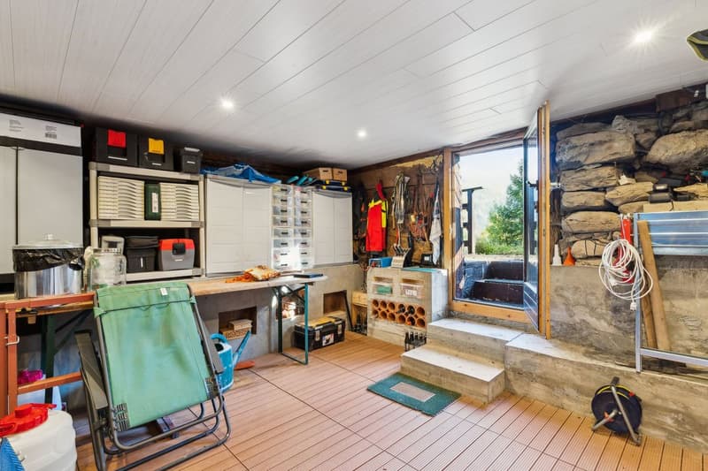 Chalet authentique avec vue sur la Dent Blanche (7)