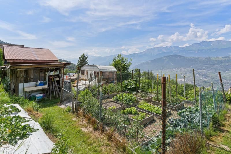 Chalet avec grand terrain, vue sur les Alpes et calme absolu (4)