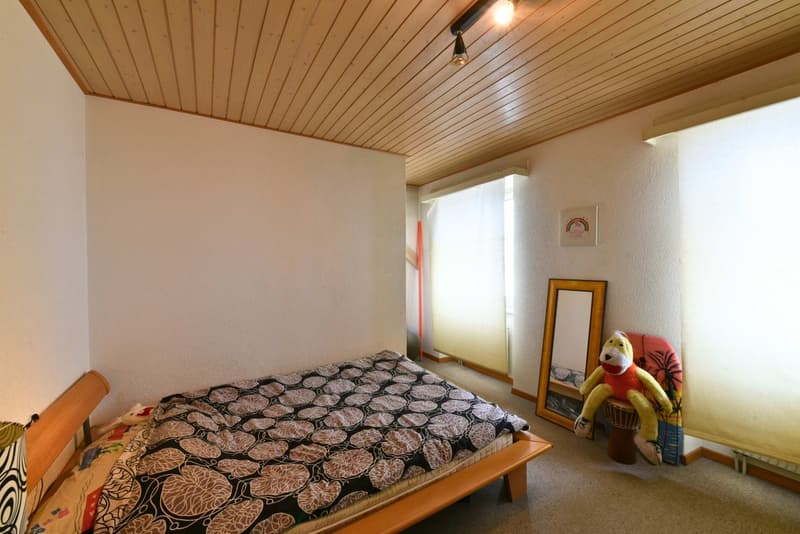 Duplex lumineux et plein de potentiel au coeur de La Chaux de Fonds (4)