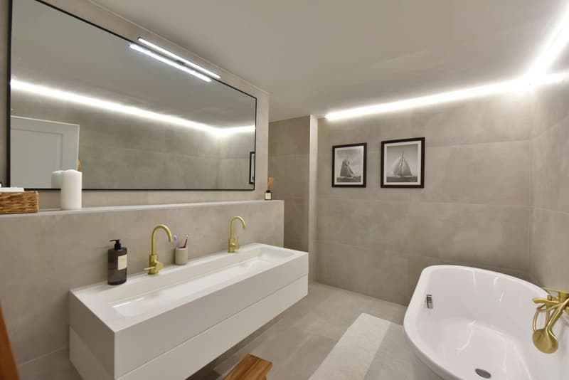 Villa contemporaine avec piscine et vue lac (8)