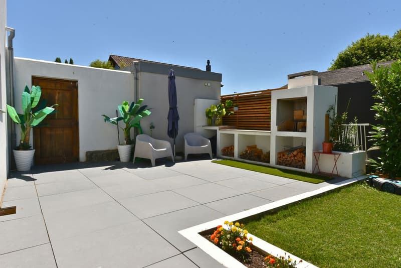 Villa contemporaine avec piscine et vue lac (10)