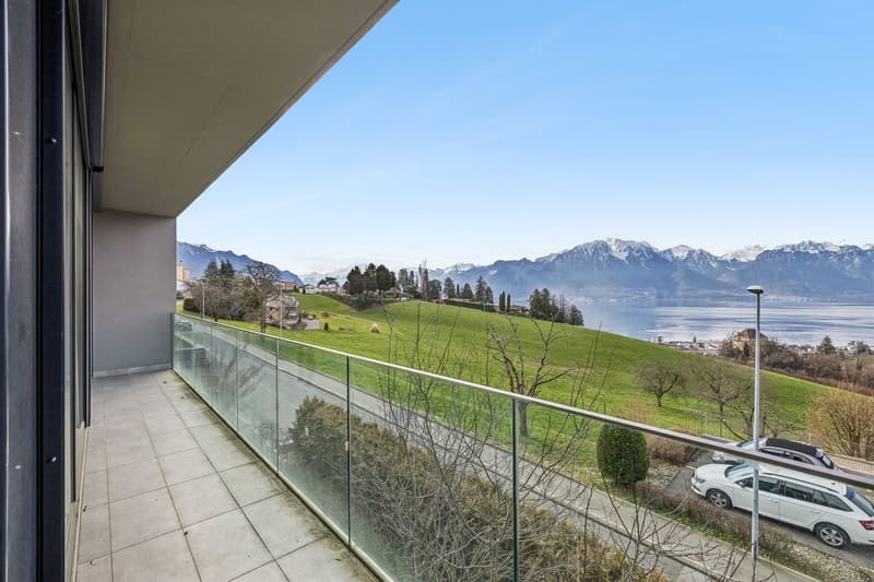 Villa d'exception aux lignes pures et minimalistes avec vue panoramique (3)