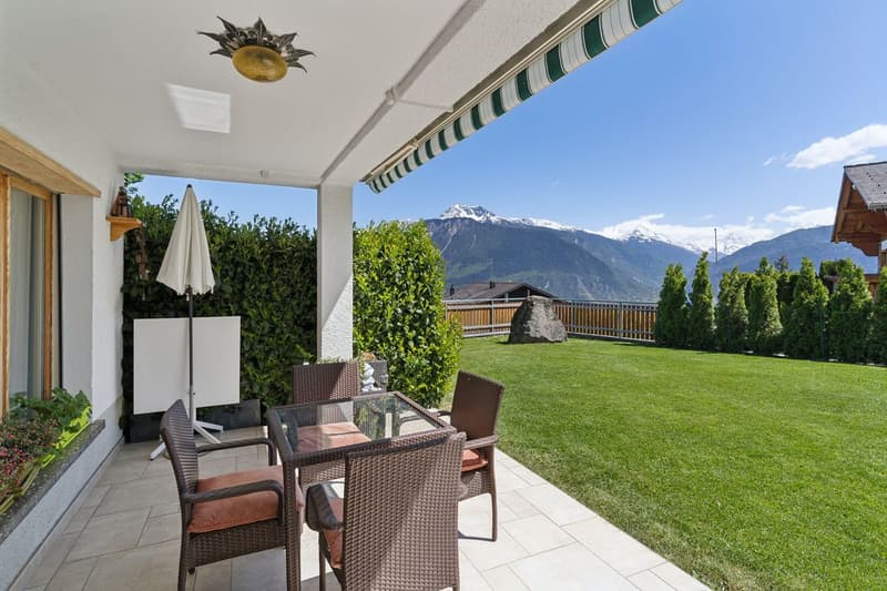 Spacieuse maison avec vue panoramique sur les Alpes (5)