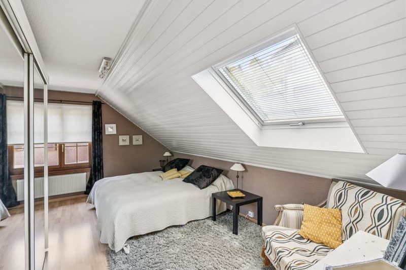 Villa avec vue lac imprenable dans un quartier prisé à Bevaix (7)