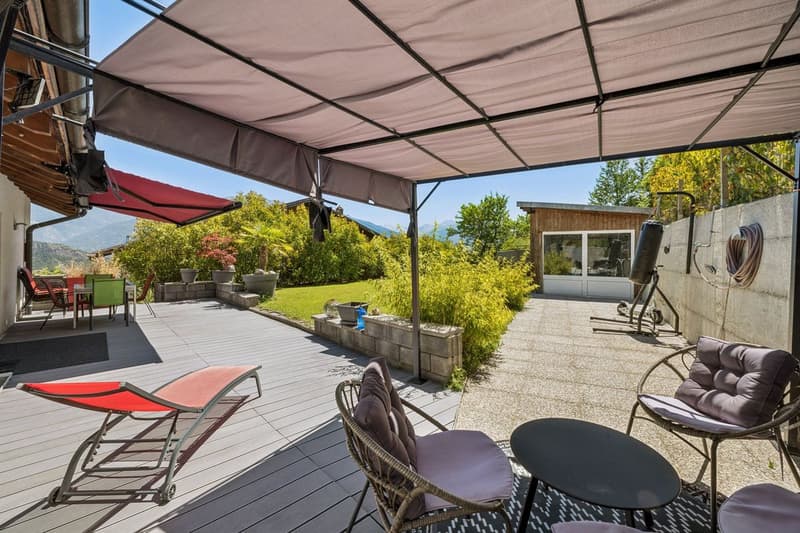 Grande villa lumineuse avec vue imprenable - appartement indépendant de 3,5 pièces compris. (10)
