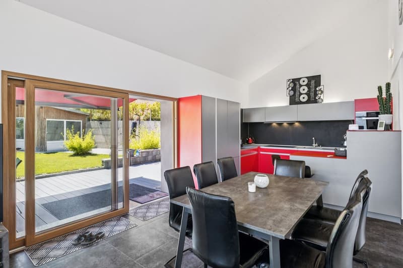 Grande villa lumineuse avec vue imprenable - appartement indépendant de 3,5 pièces compris. (2)