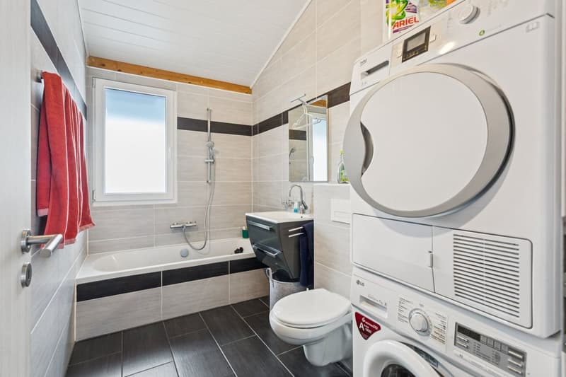 Charmant appartement de 4,5 pièces sous les combles à Ursy (7)