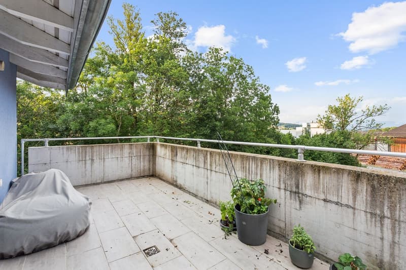 Charmant appartement de 4,5 pièces sous les combles à Ursy (8)