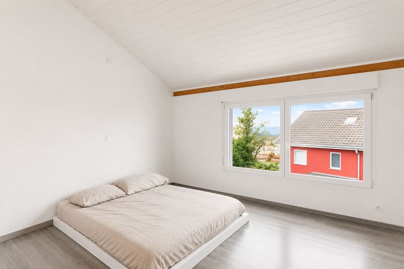 Charmant appartement de 4,5 pièces sous les combles à Ursy (5)