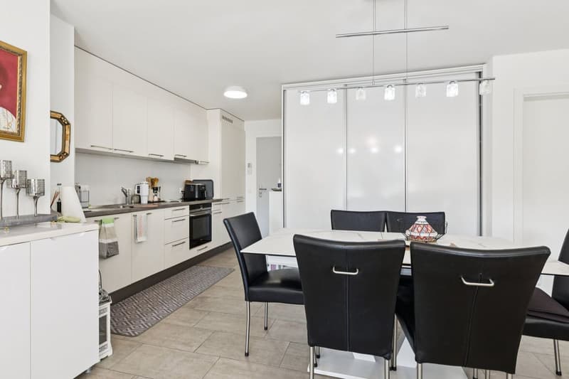 Appartement lumineux de 2,5 pièces avec balcon (7)