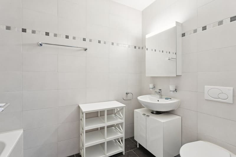 Appartement lumineux de 3,5 pièces avec loggia (8)