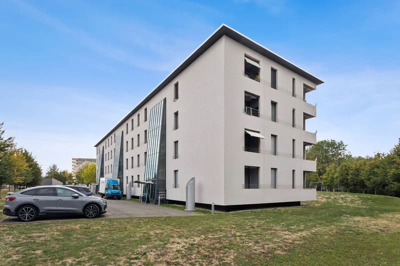 Appartement lumineux de 3,5 pièces avec loggia (10)