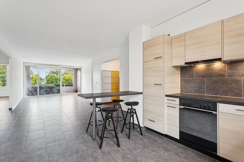 Appartement lumineux de 3,5 pièces avec loggia (7)
