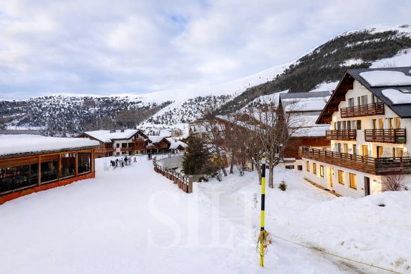 CHALET D'EXCEPTION SKI IN /SKI OUT ET FORT POTENTIEL LOCATIF EXCEPTIO (12)