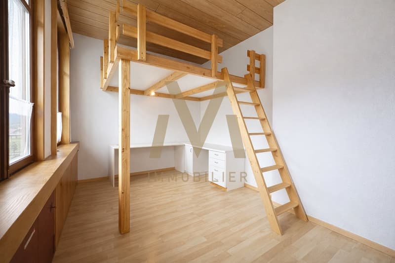 Chambre à coucher avec mezzanine