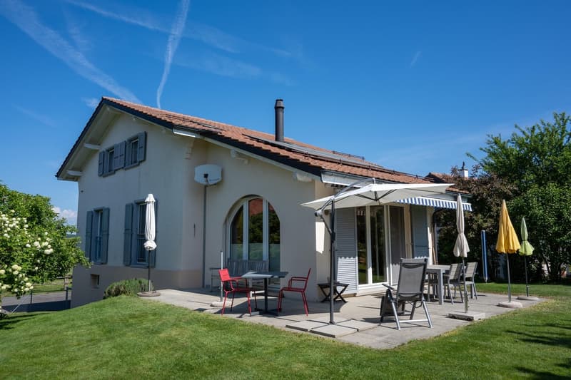 A VENDRE TRES BELLE MAISON INDIVIDUELLE DE 7,5 PCES (1)