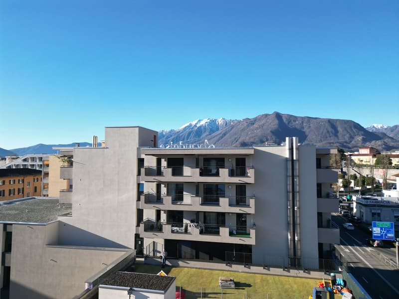 Centro 6, stabile commerciale/residenziale a Locarno (2)