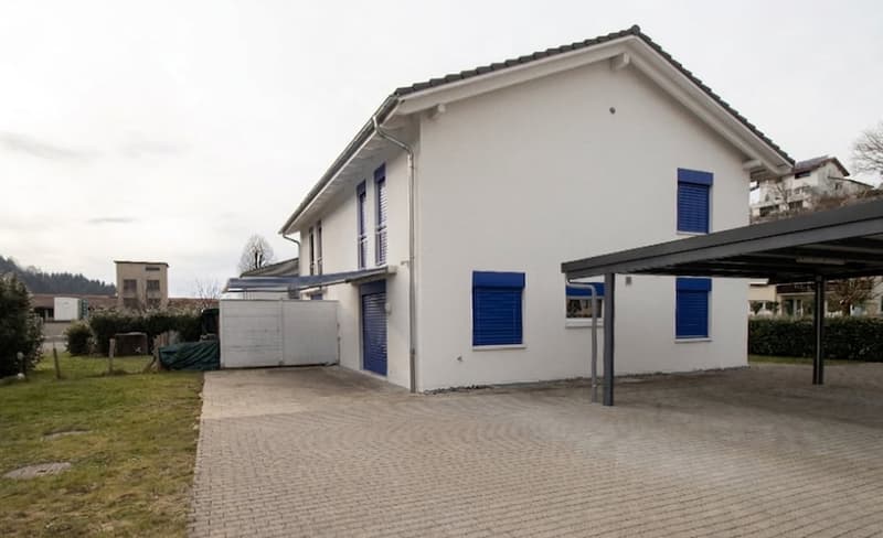 Zweifamilienhaus in Sumiswald – 11 Zimmer, modern und familienfreundlich (3)