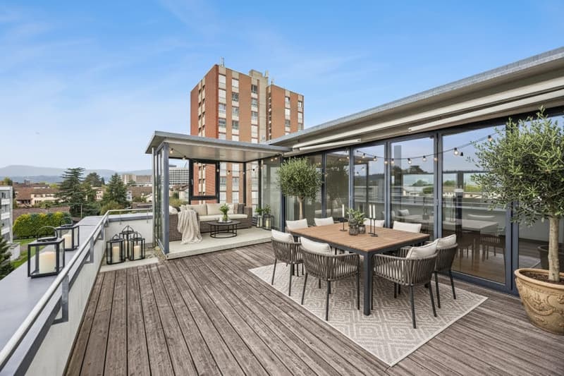 Attique exclusive avec 5,5 pièces et vue panoramique à Hübeliacker Suhr (3)