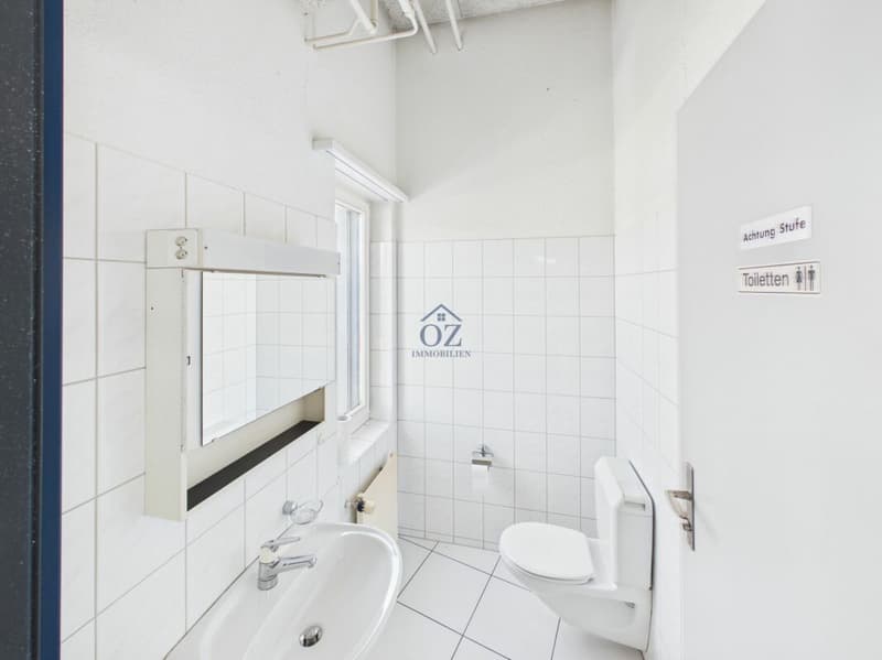 Top-Garage an Hauptstrasse mit Showroom, Werkstatt & Waschanlage (6)