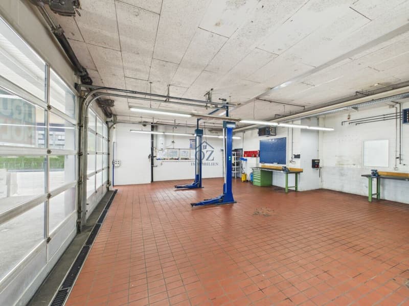 Top-Garage an Hauptstrasse mit Showroom, Werkstatt & Waschanlage (3)